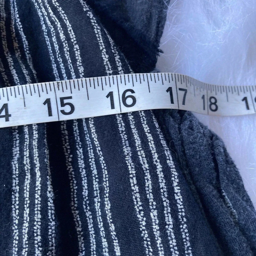 Free People Blouse Sz M Pukka Peasant Boho Gray Blue Pom Pom Tassel Short Sleeve - Picture 9 of 11